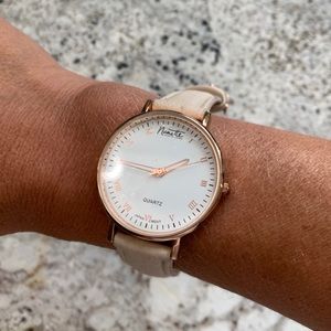 Lanette Lepore Classic Round Rose Gold watch